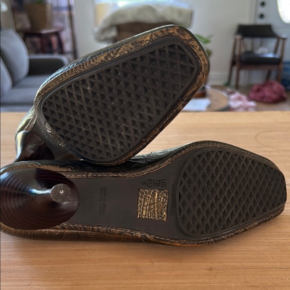 AEROSOLES Black Heels Elegant Comfort - Picture 5 of 6